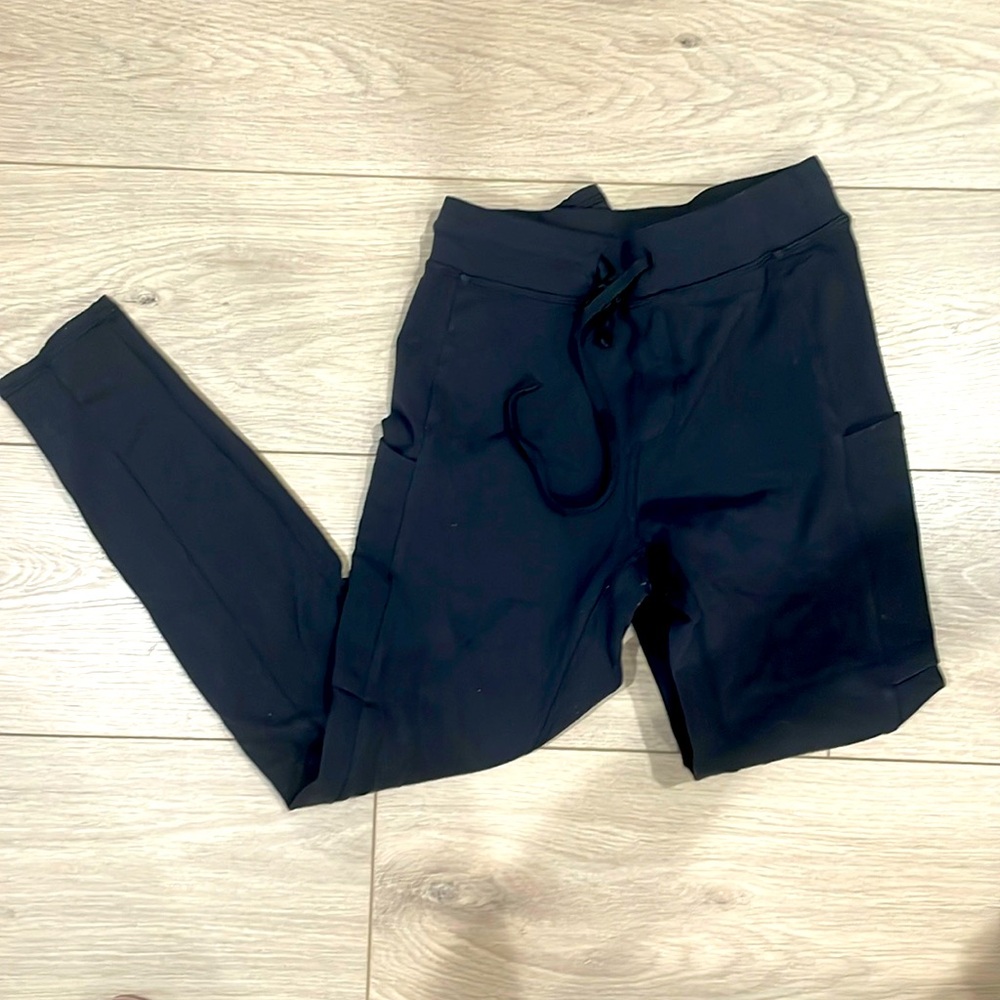Alo 	7/8 HIGH-WAIST CHECKPOINT LEGGING - BLACK × 1